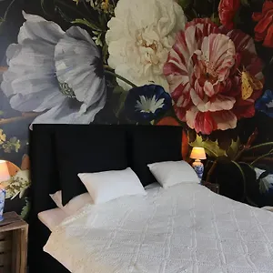 https://bb-valkenbos.thehaguehotels.net